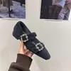 Zapatos para Mujer con Aumento Interno de Altura, Punta Cuadrada, Adornos de Pedrería, Temporada Otoño e Invierno 2025, Zapatos Mary Jane de Felpa Grises