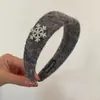 Diadema de Fieltro con Copo de Nieve Ancho para Mujer con Lazo de Pedrería, Diadema Linda y Juvenil, Accesorio para el Cabello de Invierno