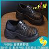 Sandálias Fechadas Tendência Popular para Mulheres 2025 Novo Verão Outdoor Vazadas Tecidas Tamancos com Solado Grosso Mocassins de Duas Vias
