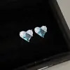 Pendientes de circonita microincrustada de color aguamarina, a la moda y elegantes, tachuelas tridimensionales de mariposa de nicho, pendientes de lujo ligero y de alta gama para mujer