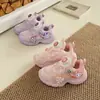 Sapatos de Menina Tênis Casuais com Botão Giratório Infantil 2025 Novos Primavera e Outono Tênis Pai Sapatos Esportivos Versáteis