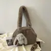 Bolso de Cubo de Peluche Bolso Pequeño para Mujer 2026 Nuevo Otoño/Invierno Súper Popular Versátil para Viajes al Trabajo Bolso Peludo de Hombro Único Cruzado