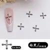 Nova Joia Garfo Cruzado para Nail Art Estilo Punk Escuro Liga de Metal Retrô Cruz X-Ring Acessórios para Unhas