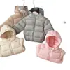 Nueva chaqueta de algodón plumón para niñas, abrigo ligero de algodón para niños, chaqueta de algodón de otoño e invierno para niños, prenda exterior con capucha para niños pequeños