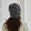 Venta al por mayor del fabricante 2026 Nuevo modelo Cachemir Resistente Ganchillo Hecho a mano Sombrero Otoño e Invierno Hecho a mano Calado Gorro de punto