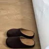 Mules Femininas Estilo Retrô Japonês com Solado Macio, Bico Fechado, Meia-Chinelos Versáteis e Confortáveis