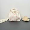 Bolsa de Ombro Tricotada com Cordão Transversal Aberta Grande Capacidade Bolsa Tote Casual Bolsa Transversal Bolsa Feminina Design de Bolsa Tridimensional