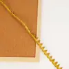 Ventas Directas de Fábrica, Suministro en Stock de Adorno de Encaje con Lentejuelas de Hilo Dorado y Plateado Pequeño con Forma de Pagoda de 2 cm para Suministros, Accesorios y Decoraciones de Ceremonias Budistas