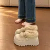 Zapatos estilo Birkenstock blancos de suela gruesa, que aumentan la altura, forrados de pelo sintético blanco para mujer, nuevas botas de nieve de invierno 2026, zapatos de algodón peludo, mocasines