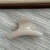 Pinza para el Cabello de Flequillo de Color Sólido Curvado Estilo Coreano, Pasador Pequeño de Gelatina para Mujer, Sensación de Alta Gama para Primavera y Verano, Pinza de Tiburón para Cola de Caballo y Peinado Recogido