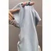 Camiseta Feminina Azul Slim Fit com Cinto na Cintura e Franzidos, Top Petite para o Verão 2026 com Gola Redonda, Versátil Doce e Picante, Manga Curta com Ombro Normal