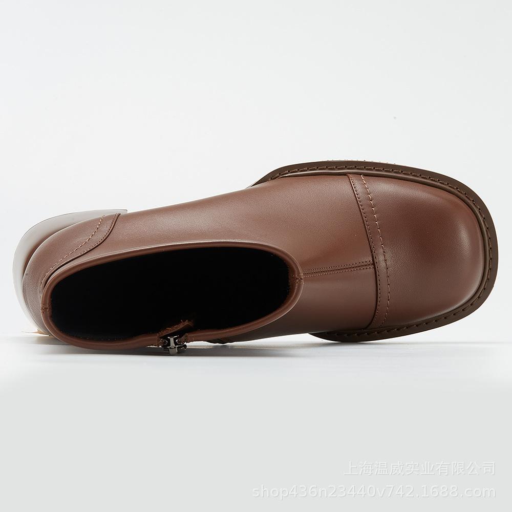 秋冬新款马v口头层小牛皮方尖头粗跟女靴套筒骑士靴女