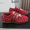 Zapatos de entrenamiento alemanes estilo ballet con lunares, versión de piel para mujer, nuevos zapatos deportivos casuales otoño 2026, zapatos Forrest Gump de suela blanda