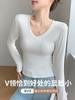 H255 Love Collar Base Camisa Interior Vestindo Exterior Design Sense Top Branco Manga Longa Camiseta Ombro Decote V Outono Novo