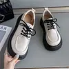 Mocassins versáteis de sola grossa para aumentar a altura para mulheres, novo outono de 2026, estilo britânico vintage, sapatos de estudante para combinar com saias