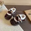 Zapatos Birkenstock Peludos de Punta Redonda sin Cordones Estilo Retro para Mujer 2026 Otoño/Invierno Nuevo Estilo Estilo Bosque Suela Gruesa Forro de Felpa Zapatos de Algodón Cálidos