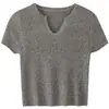 1663 # 2025 Novo Design de Camiseta Nicho Top Curto Estilo Verão Feminino Decote V Manga Curta Tricô Seda Gelo