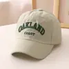 Chapéu Novo Transfronteiriço para Meninos Secagem Rápida Letras Bordadas Oakland Proteção Solar Boné de Beisebol Bico de Pato Proteção Solar ao Ar Livre Crianças