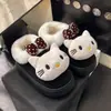 2026 Nuevas Pantuflas Estilo Gato Perezoso Suela Gruesa Borde Deshilachado Calientes para Invierno Uso en Interiores Estilo Suave Lindo Versátil