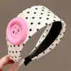 Diadema retorcida fresca y elegante, de lujo ligero para mujer, adecuada para el uso diario en primavera y verano, diadema de ala ancha, dulce accesorio para el cabello estilo coreano