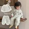 Traje Casual Infantil Primavera y Otoño Estilo Nuevo Niños Dibujos Animados Lindo Bebé Camisa Base Rayada + Pantalones Largos Conjunto de Dos Piezas