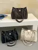 Bolsa de ombro com corrente de padrão diamante de alta qualidade transfronteiriça, bolsa tipo saco moderna e fashion, bolsa de ombro e transversal com design estiloso de nicho