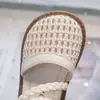 Sandalias de verano nuevas y dulces para niñas, zapatos de verano para bebé niña, zapatos individuales para niños pequeños, zapatos de malla para niños, zapatos huecos de princesa para niñas