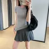 Camiseta Esportiva de Manga Curta L Brand Slim-Fit Alta Elasticidade Respirável Secagem Rápida Sem Costura Integrada para Yoga Fitness Feminino H040611