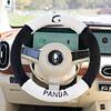 Capa de volante de carro panda preto e branco dos desenhos animados bonito tampa de alça de carro de inverno de pelúcia confortável antiderrapante capa de alça de carro