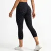 Amazon Conjunto Fitness Feminino com Sutiã Esportivo de Gola Halter com Bolinhas e Costas em V e Leggings