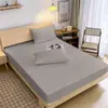 Fronha Ajustável Espessa de Algodão Lavado Branco Puro para Fronha de Cama Hotel All-Inclusive Capa de Cama à Prova de Poeira Conjunto de Três Peças Produto Único