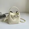 Bolso de Mano de Lujo de Gama Alta de Nicho para Mujer, Nuevo Bolso Cubo de Hombro Cruzado de Moda Tendencia Verano 2026