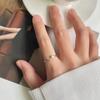 Anillo sencillo de plata 925, anillo que no se decolora, diseño de nicho, sensación de estilo ins, joyería simple, anillo de plata esterlina de alta gama, venta al por mayor para mujeres