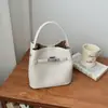 Bolsa Feminina Super Tendência Estilo Nicho 2026 Nova Versátil Bolsa Transversal Exquisite Pequena Bolsa Tote para Saídas Bolsa de Mão Bolsa Saco
