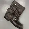 Botas de cano curto com fivela de couro atmosférica, cano curto plissado, design nicho coreano, novo para Outono/Inverno 2026, botas femininas