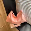 2026 Bolso de Hombro y Axila para Mujer, Nuevo Estilo Casual Chic de Lujo Ligero de Nicho de Alta Gama, Gran Capacidad