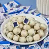 Bolas de yogur de chocolate con relleno de arándanos y espino cerval Keli Guo en paquetes pequeños, artículos de Año Nuevo, caramelos, snacks a granel al por mayor