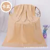 Toalha de banho de fleece de coral de fábrica, absorvente, espessa, tamanho grande para adulto, não solta fiapos, toalha de banho de verão, colcha para ar condicionado