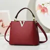 Venta Directa de Fábrica Bolsos Nuevos para Mujer Moda Versátil Casual Modernos Elegantes Gama Alta Gran Capacidad Lujo Ligero Nicho