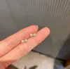 Brincos de laço incrustados de diamante simples 2023 Nova moda pequeno e requintado design de alta qualidade brincos S925 Pin de prata