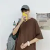 Camiseta de color liso estilo Hong Kong marca de moda para hombre manga corta holgada moderna 2022 nuevo media manga top de pareja para hombre y mujer moderno