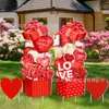 Tarjeta de San Valentín para el patio, aniversario de bodas, jardín al aire libre, césped, camión, patrón de corazón, logotipo del patio