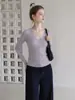 Cárdigan de punto texturizado de manga larga, cuello en V blanco, de un solo botón, estilo coreano para mujer, top ajustado Otoño 2026