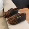 Zapatos Birkenstock Retro para Mujer 2026 Otoño Nuevo Estilo Aumento Interno de Altura Zapatos de Vestir Individuales Mary Janes Slip-ons Casuales Perezosos Mocasines