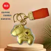 Pingente de Charme da Sorte em Ouro Puro 999 Chaveiro Dourado Enfeite para Pendurar no Carro Mensagem de Bênção de Ano Novo Presente Comemorativo Criativo para Negócios