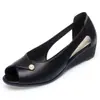 Sandálias Femininas Roupa de Fora 2024 Novos Sapatos Femininos Chinelos Moda Feminina Salto Grosso Sapatos de Camada Única Sandálias de Bico Aberto