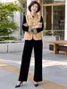 Nuevo conjunto de otoño estilo chino para madres, conjunto de chaleco estilo tradicional, elegante y con estilo, conjunto de tres piezas para mujeres de mediana edad y mayores, que reduce la edad