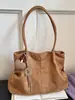 Bolso tote de cuero suave retro minimalista transfronterizo para mujer, gran capacidad, adecuado para otoño, uso diario, bolso de hombro y se puede llevar bajo el brazo