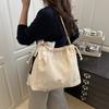 Bolso de Hombro Sencillo de Moda Transfronterizo 2025 Nuevo Tejido de Paja Gran Capacidad Bolso Tote de Hombro para Playa Comercio Exterior