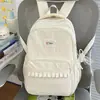 Mochila dulce con volantes de encaje, estilo suave, para estudiantes de secundaria y preparatoria, ofreciendo un look claro y fresco para la escuela y salidas